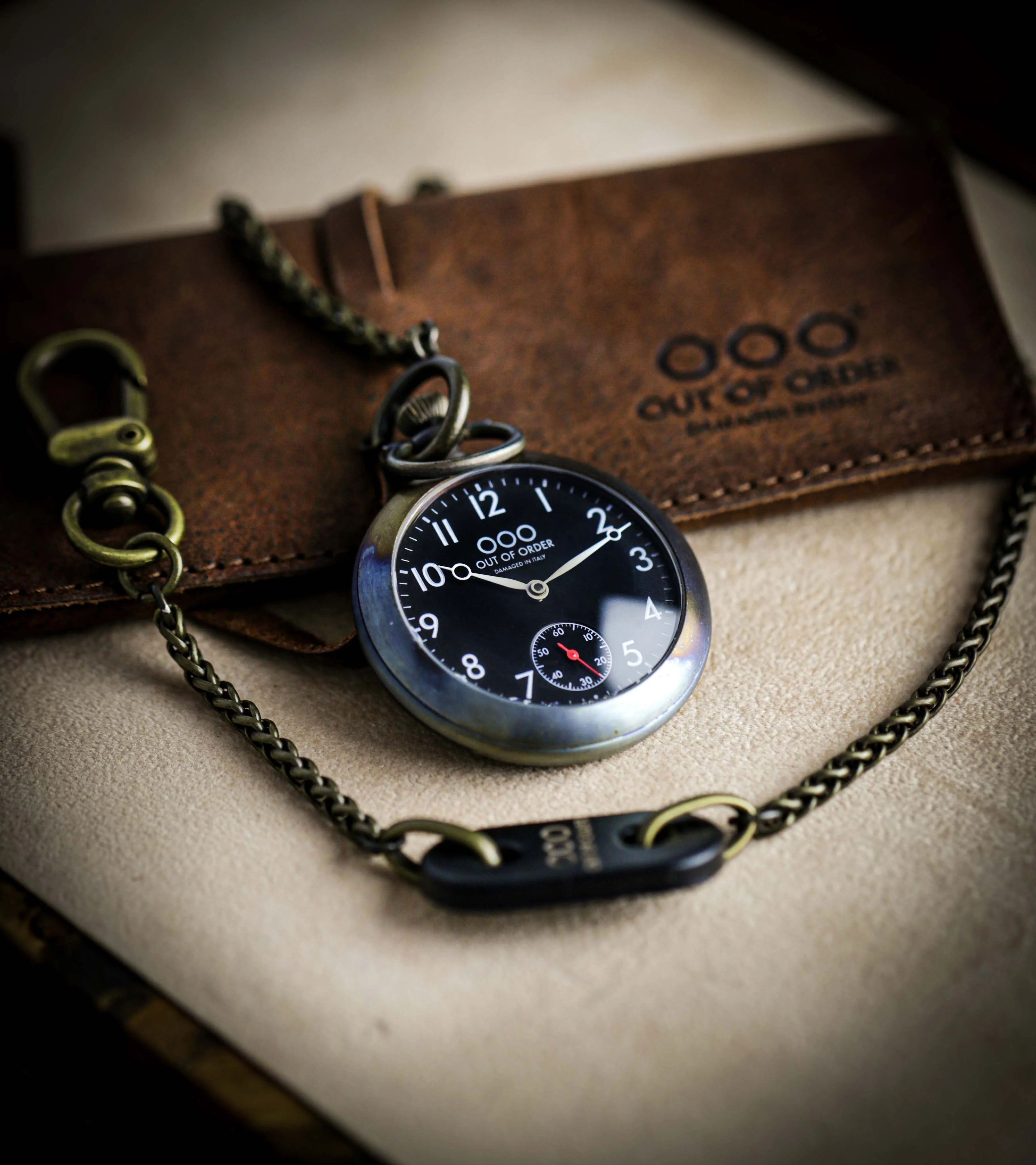 Calabrone Black - Image 14