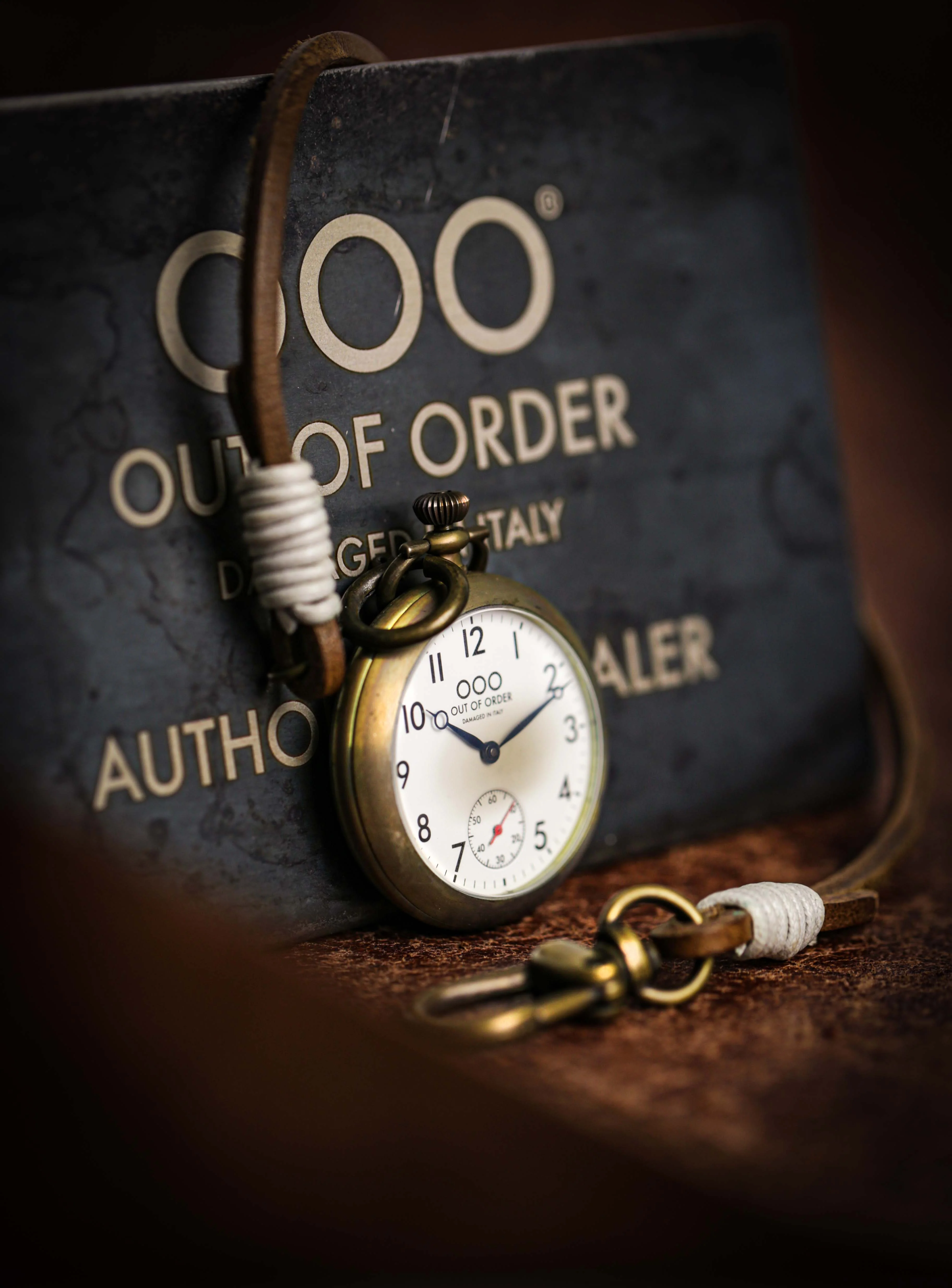 Calabrone White - Image 15